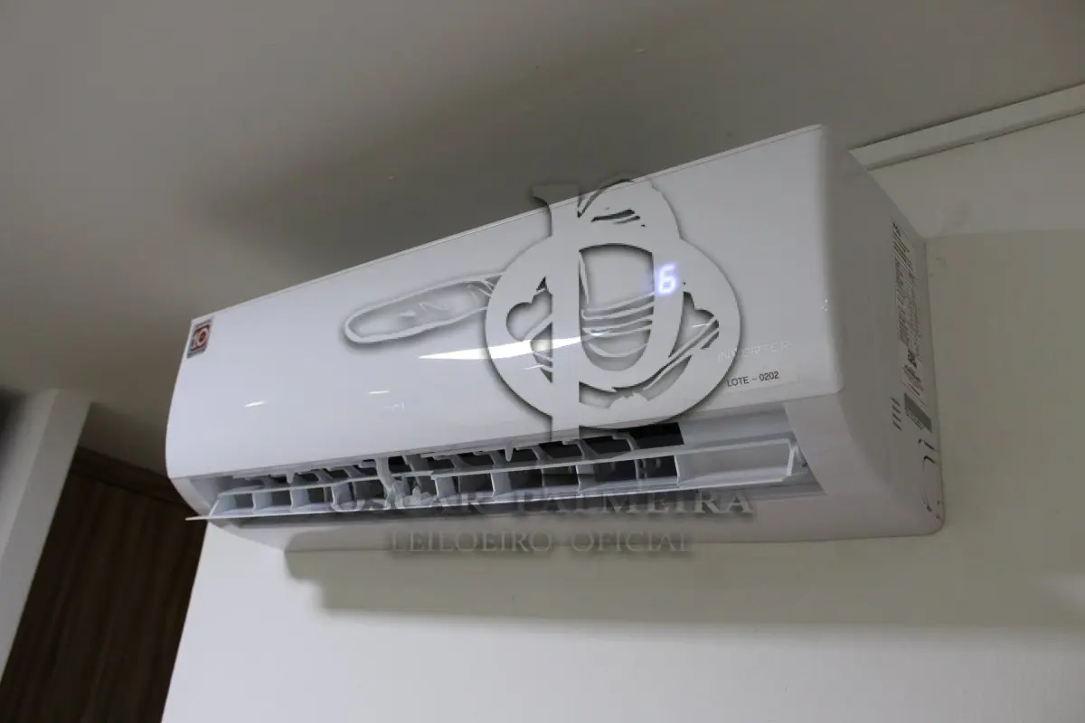 LOTE 0202 - AR CONDICIONADO