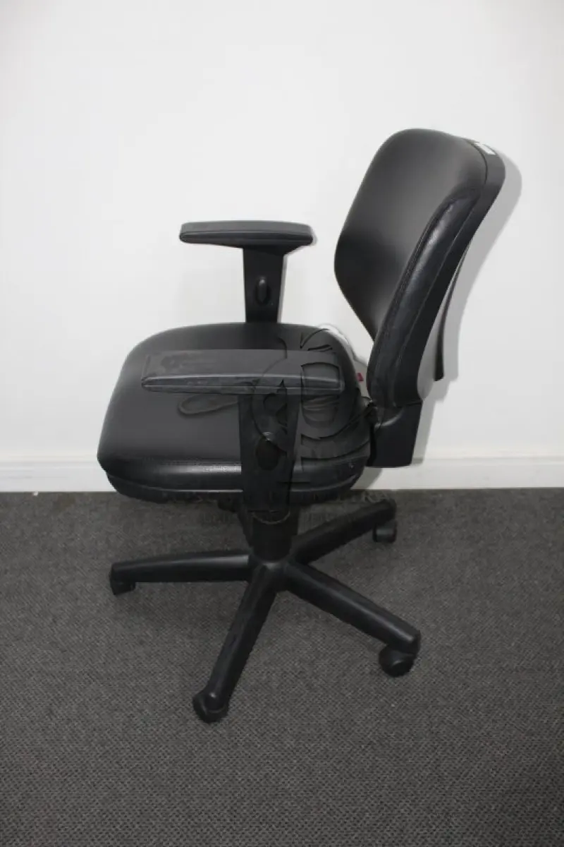 LOTE 0061 - MÓVEL DE ESCRITÓRIO