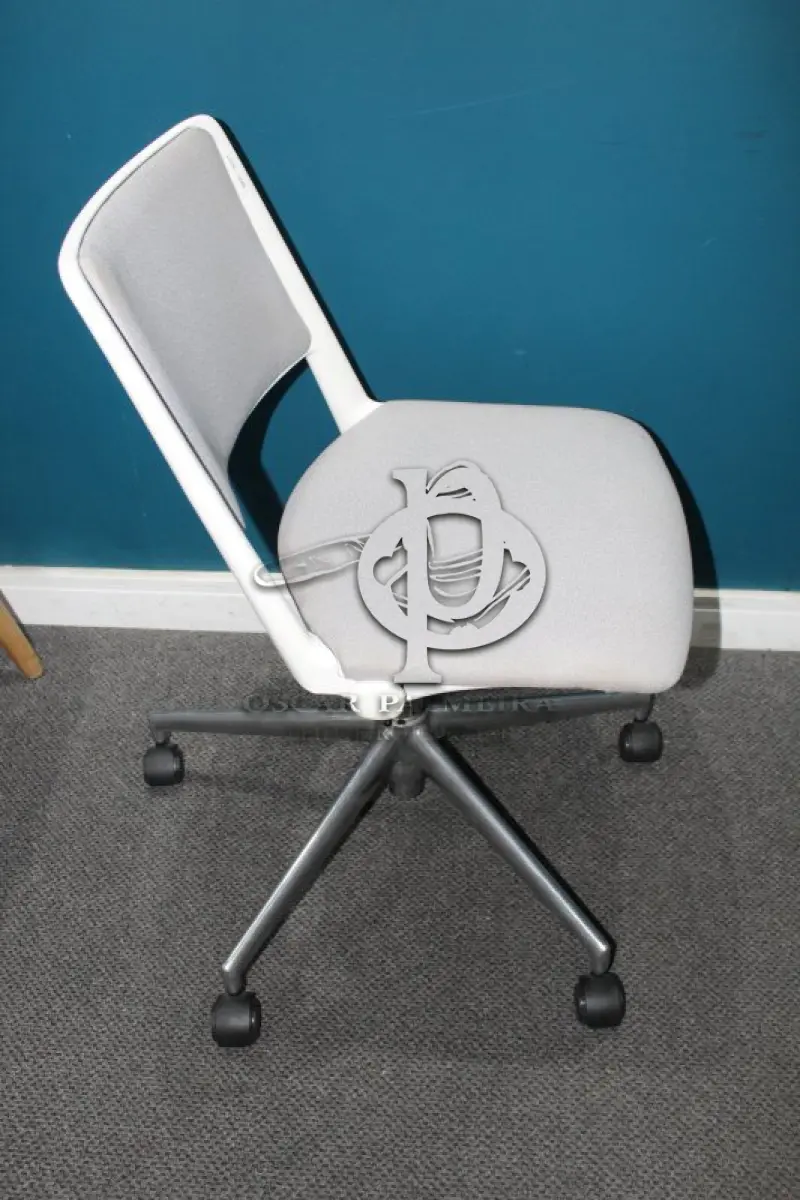 LOTE 0043 - MÓVEL DE ESCRITÓRIO