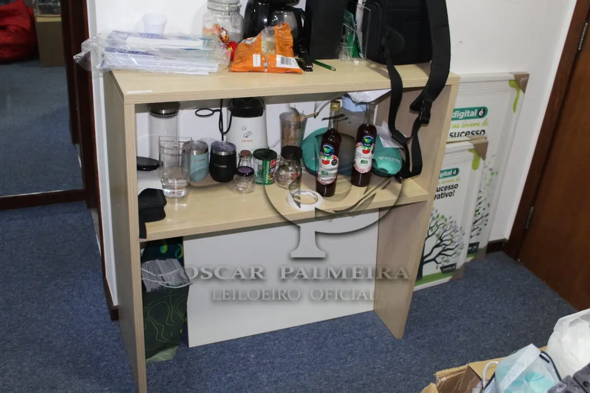 LOTE 0227 - MÓVEL DE ESCRITÓRIO