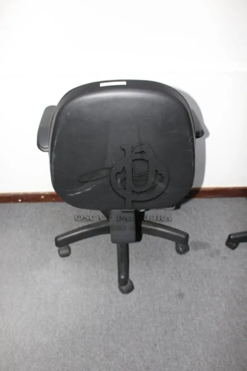 LOTE 0027 - MÓVEL DE ESCRITÓRIO