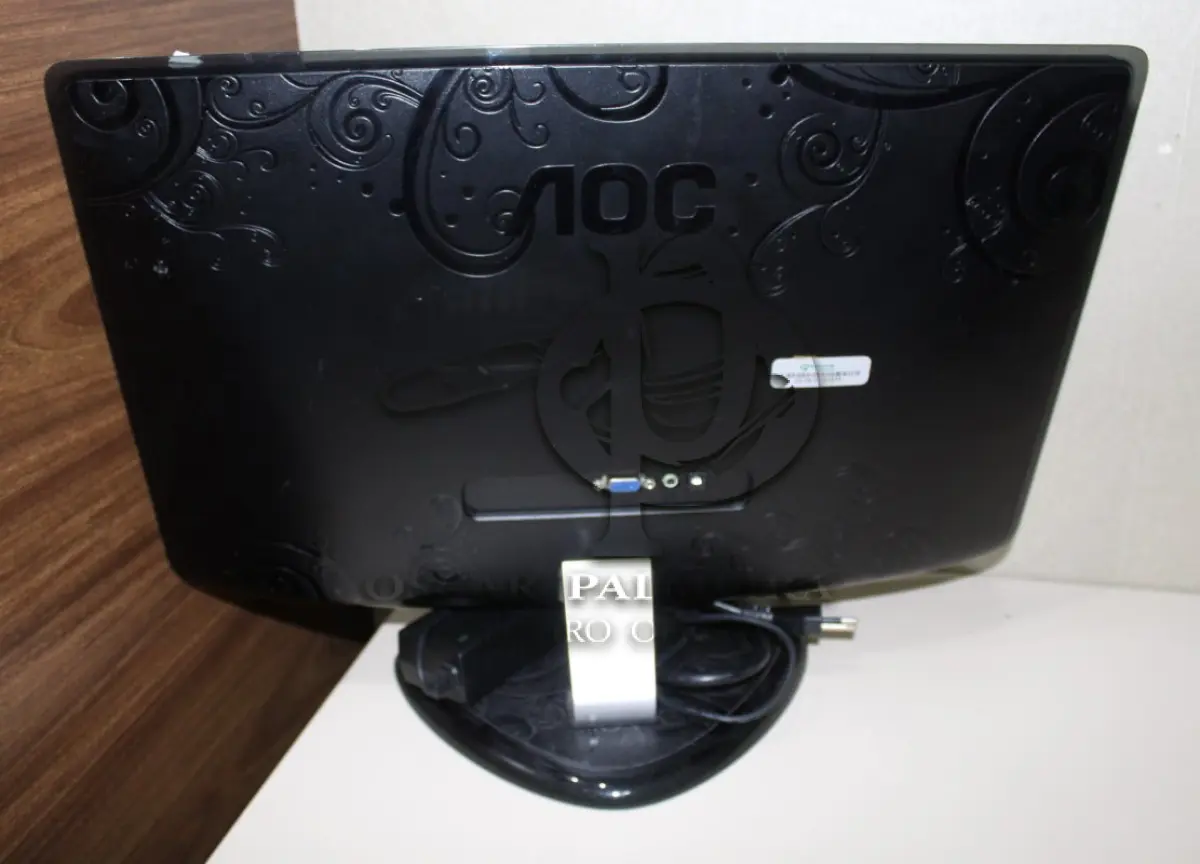 LOTE 019 - CONJUNTO MONITORES