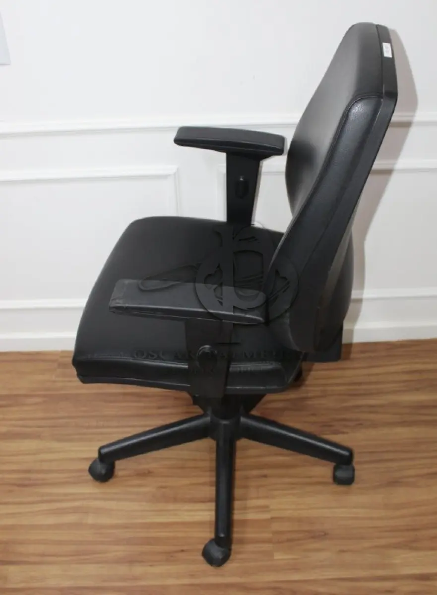 LOTE 0211 - MÓVEL DE ESCRITÓRIO