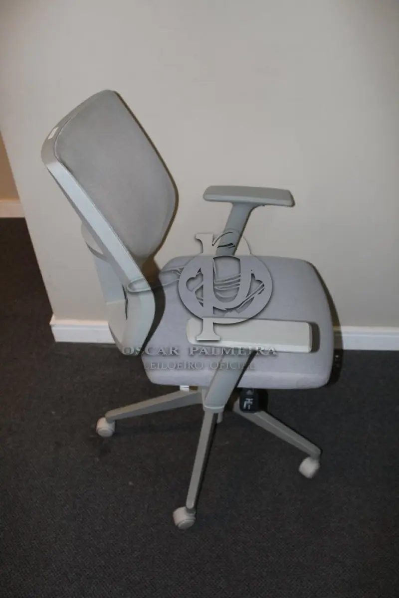 LOTE 0162 - MÓVEL DE ESCRITÓRIO