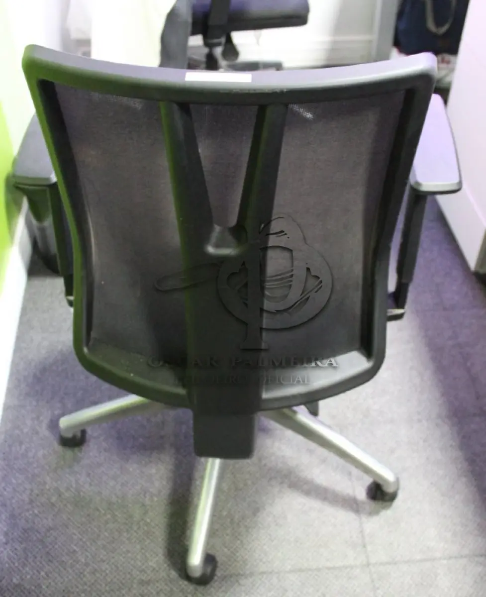 LOTE 0196 - MÓVEL DE ESCRITÓRIO