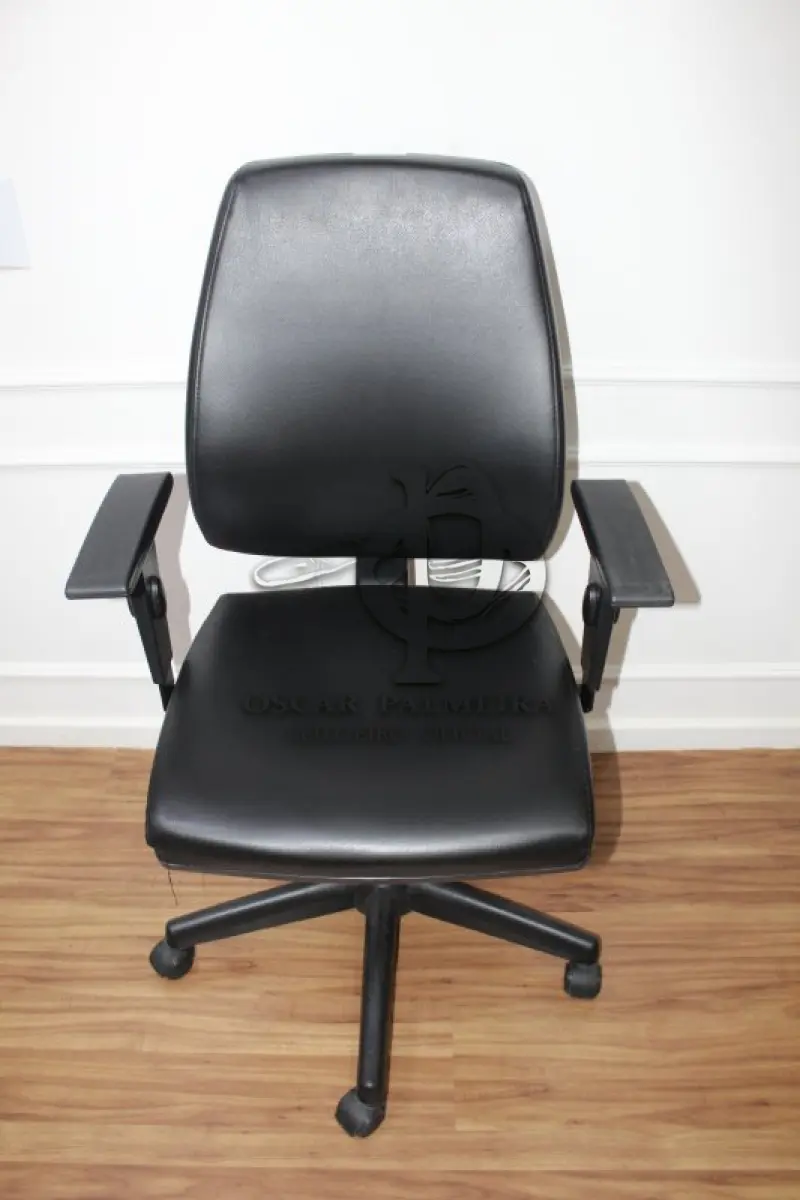 LOTE 0211 - MÓVEL DE ESCRITÓRIO