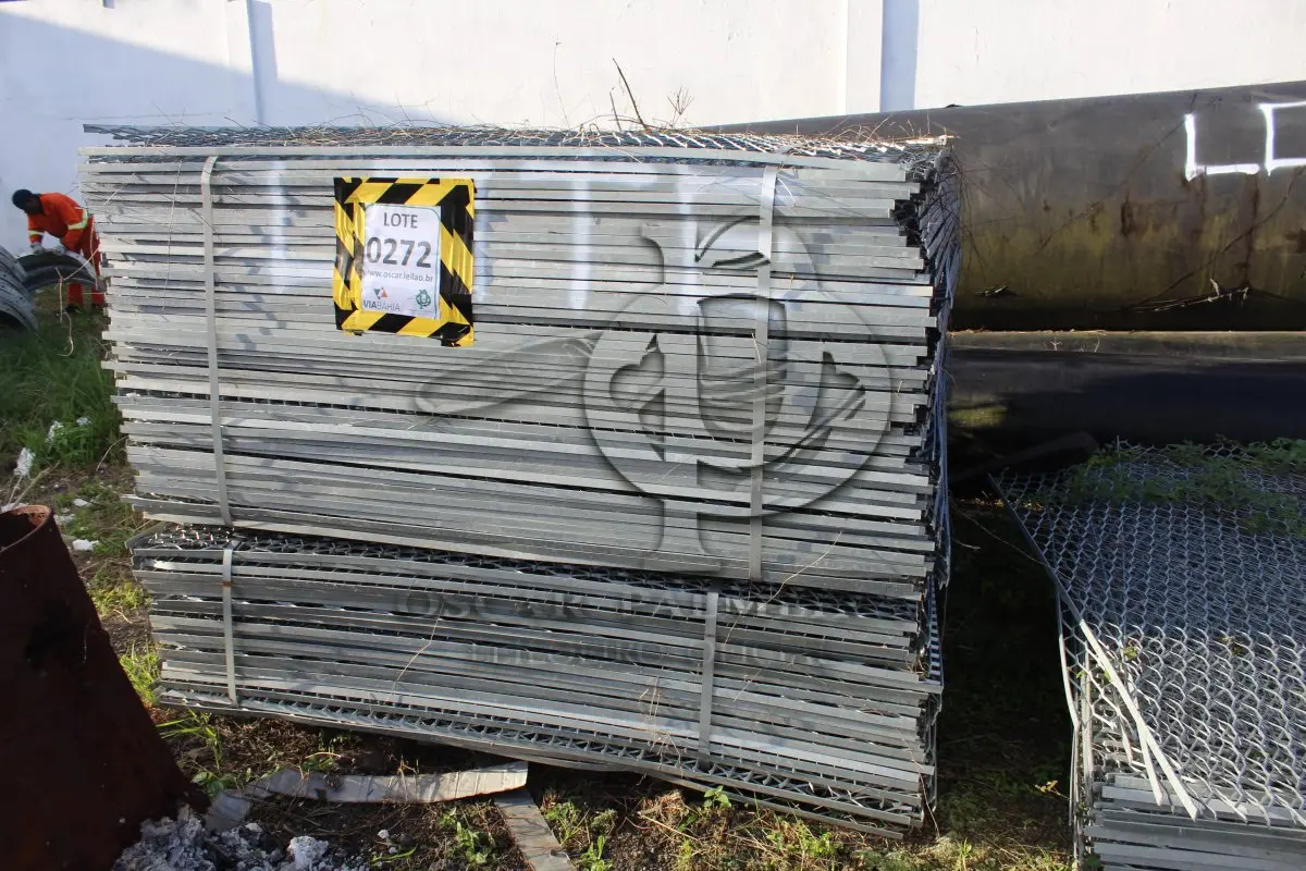 LOTE 272 - MATERIAL DIVERSO