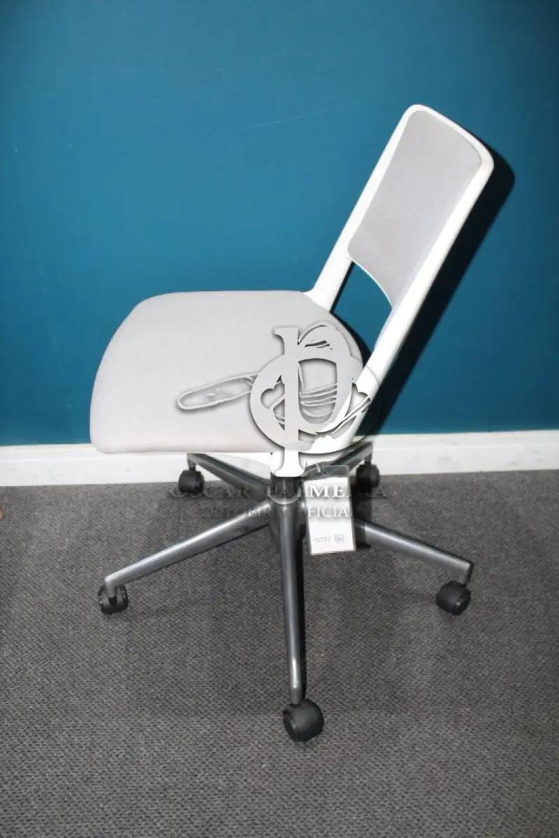 LOTE 0046 - MÓVEL DE ESCRITÓRIO