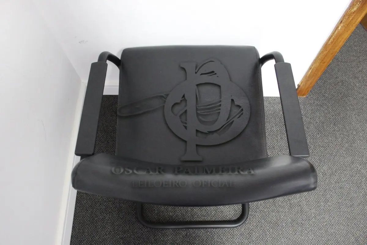 LOTE 0125 - MÓVEL DE ESCRITÓRIO