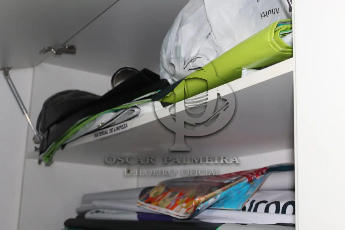 LOTE 0048 - MÓVEL DE ESCRITÓRIO