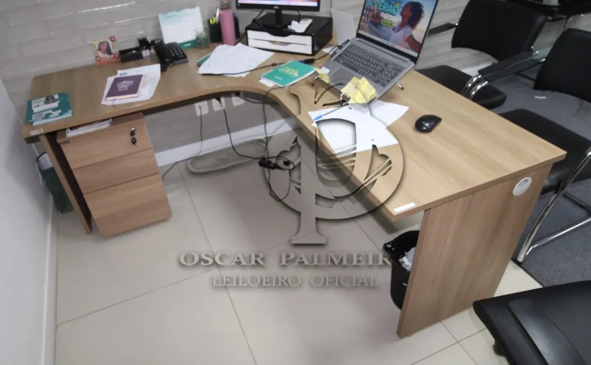 LOTE 0297 - MÓVEL DE ESCRITÓRIO