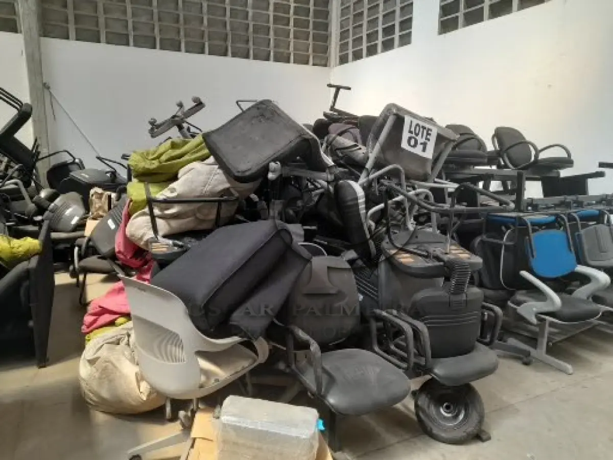 LOTE 001 - DIVERSOS BENS MÓVEIS COMPOSTO / 4ª PARTE SALVADOR