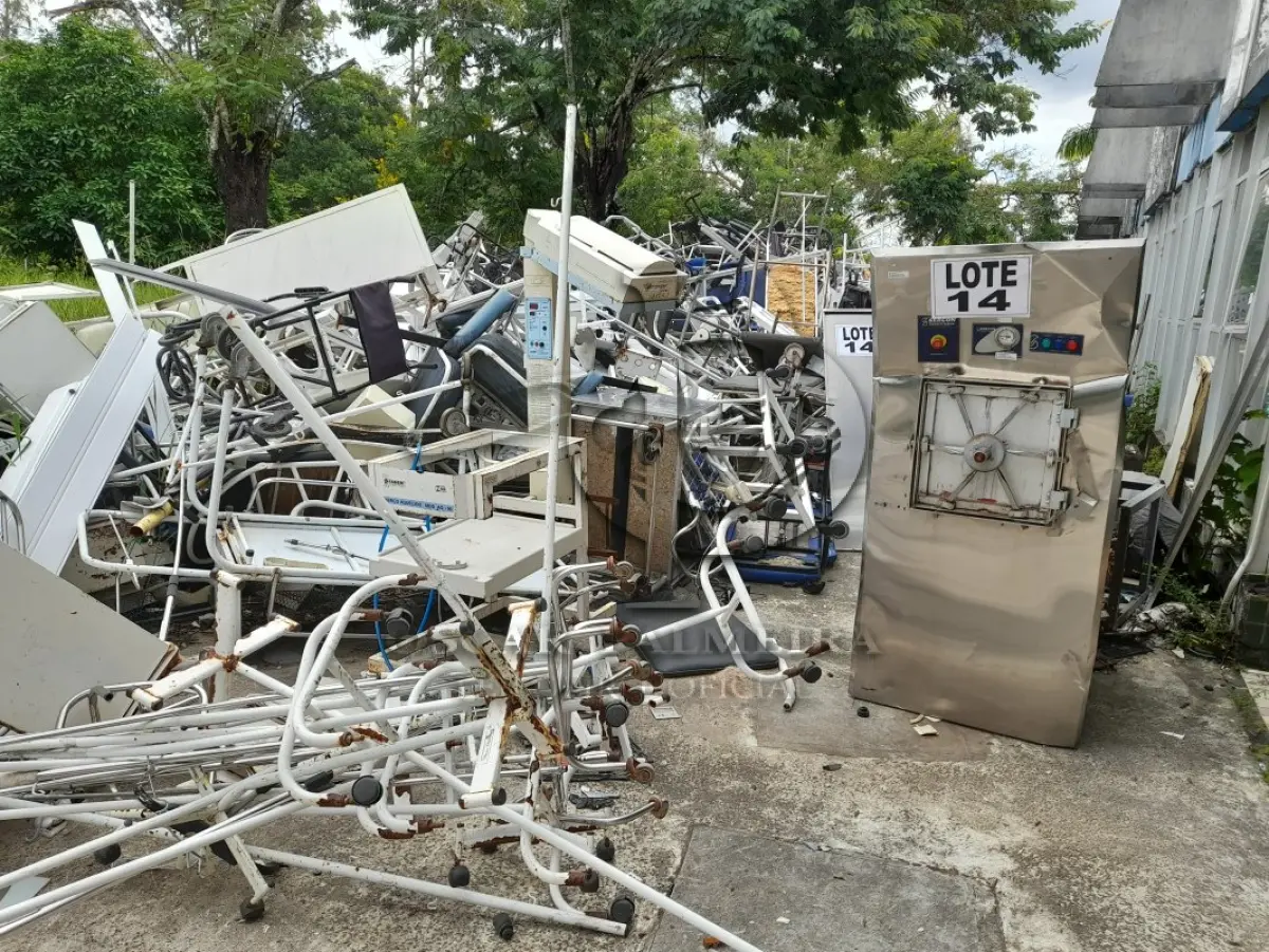 LOTE 014 - DIVERSOS MATERIAIS HOSPITALARES COMPOSTO / 5ª PARTE SIMÕES FILHO