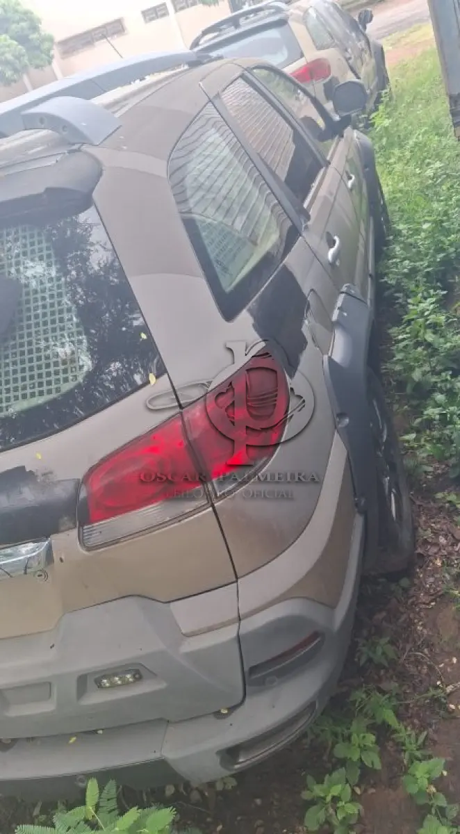LOTE 002 - VEÍCULO: FIAT/WEEKEND ADVENTURE (MOTOR INCOMPLETO), ANO/MOD 2017/2018, ONUS GRAVAMES OU PENDÊNCIAS - NÃO POSSUI / 1ª PARTE BARREIRAS