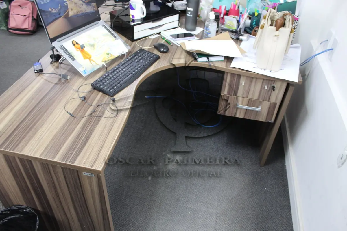 LOTE 0266 - MÓVEL DE ESCRITÓRIO