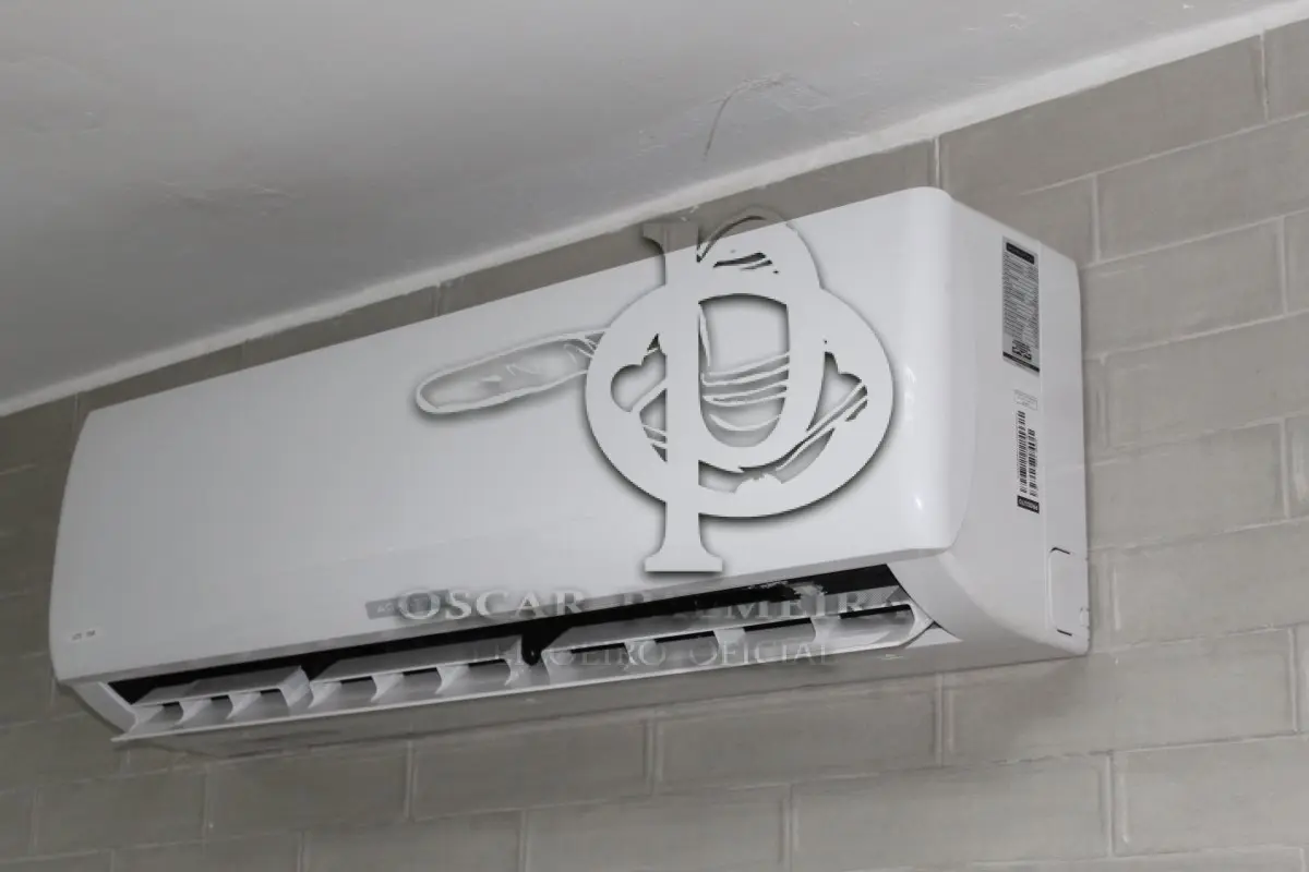 LOTE 0304 - AR CONDICIONADO