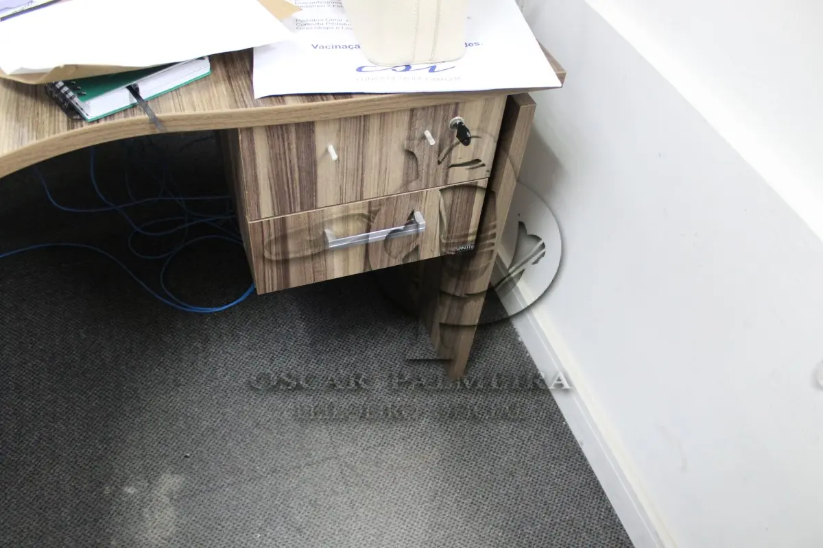 LOTE 0266 - MÓVEL DE ESCRITÓRIO