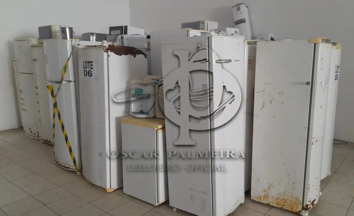 LOTE 006 - DIVERSOS BENS MÓVEIS COMPOSTO / 6ª PARTE FEIRA DE SANTANA