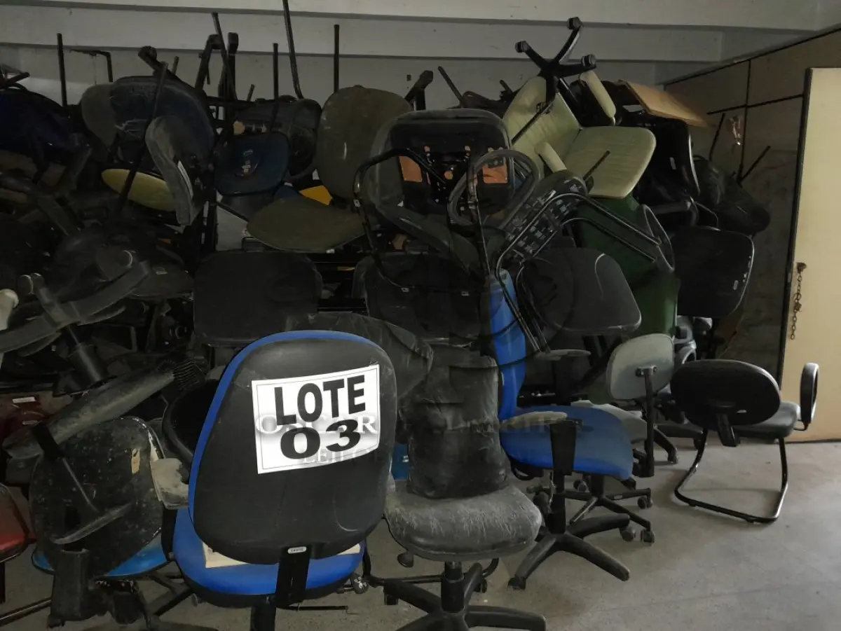 LOTE 003 - DIVERSOS BENS MÓVEIS COMPOSTO / 5ª PARTE SIMÕES FILHO