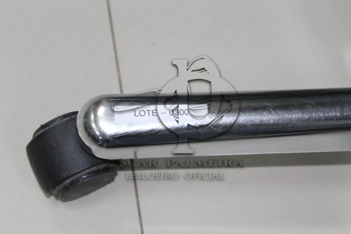 LOTE 0300 - MÓVEL DE ESCRITÓRIO