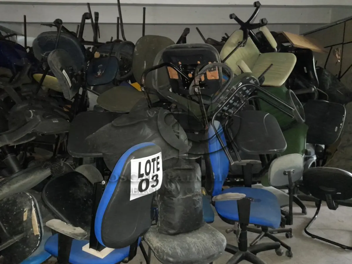 LOTE 003 - DIVERSOS BENS MÓVEIS COMPOSTO / 5ª PARTE SIMÕES FILHO