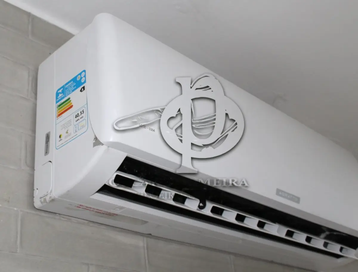 LOTE 0304 - AR CONDICIONADO