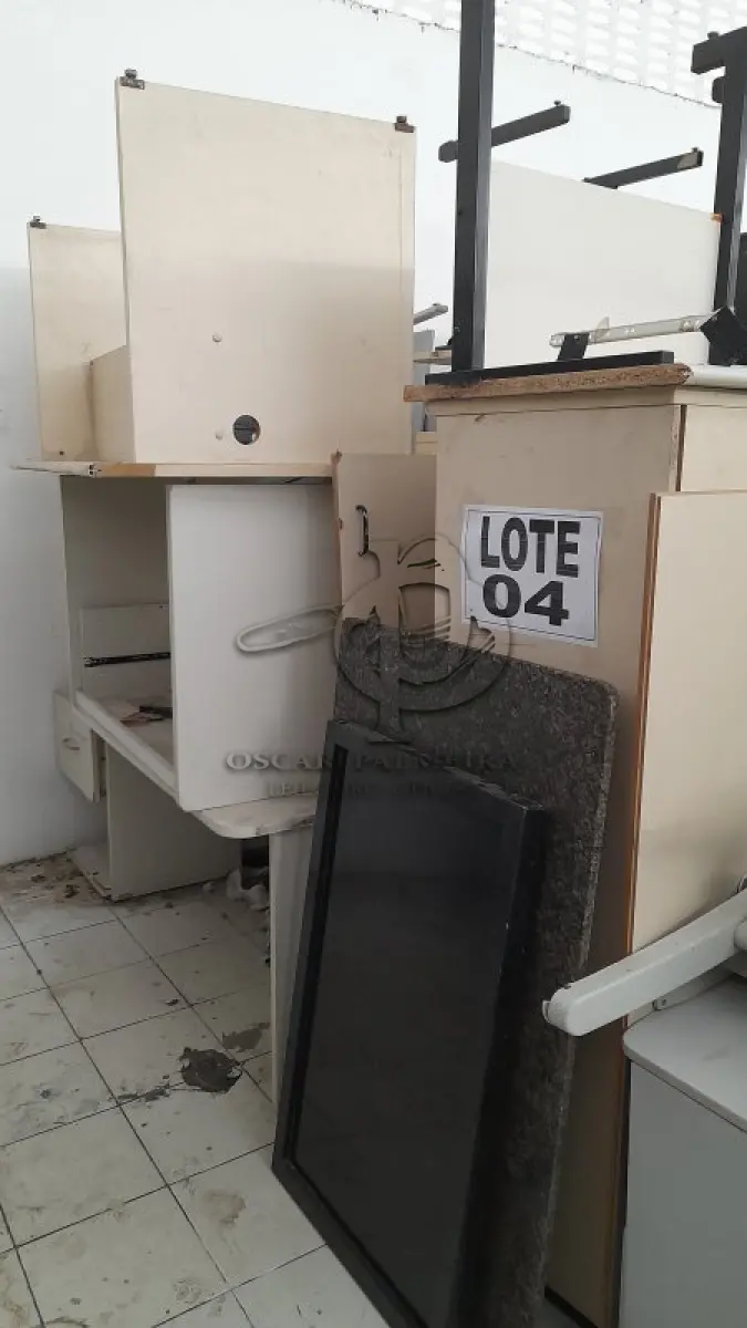 LOTE 004 - DIVERSOS BENS MÓVEIS COMPOSTO / 6ª PARTE FEIRA DE SANTANA