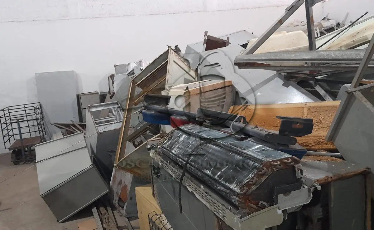 LOTE 010 - DIVERSOS BENS MÓVEIS COMPOSTO / 6ª PARTE FEIRA DE SANTANA