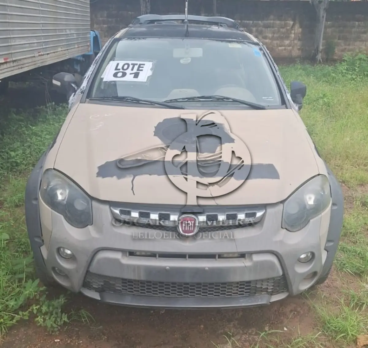 LOTE 001 - VEÍCULO: FIAT/WEEKEND ADVENTURE, (MOTOR INCOMPLETO), ANO/MOD 2017/2018, ONUS GRAVAMES OU PENDÊNCIAS - NÃO POSSUI / 1ª PARTE BARREIRAS