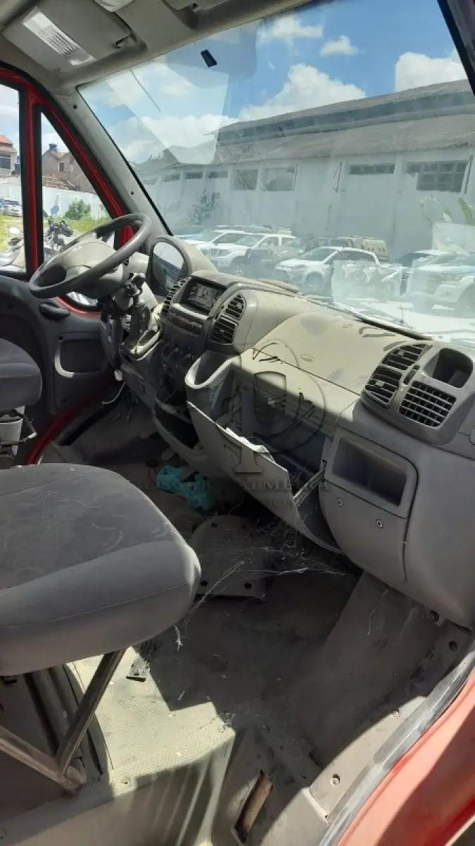 LOTE 012 - VEÍCULO: CITROEN/J GREENCAR AM10 (AMBULÂNCIA) (MOTOR INCOMPLETO), ANO/MOD 2014/2014 / 6ª PARTE FEIRA DE SANTANA