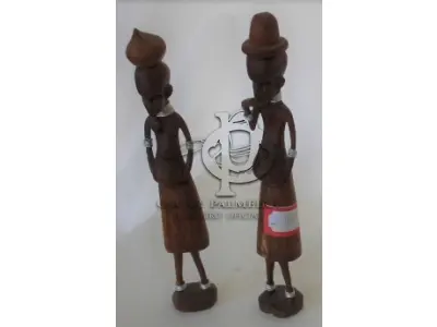 LOTE 055 - ESCULTURA