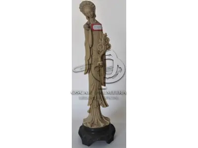 LOTE 045 - PEÇA DE DECORAÇÃO