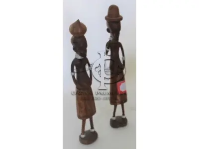 LOTE 055 - ESCULTURA