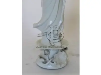 LOTE 060 - PORCELANA
