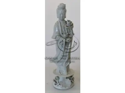 LOTE 060 - PORCELANA