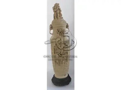 LOTE 136 - PEÇA DE DECORAÇÃO