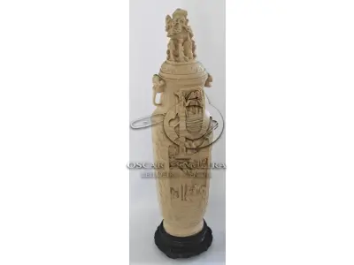 LOTE 137 - PEÇA DE DECORAÇÃO