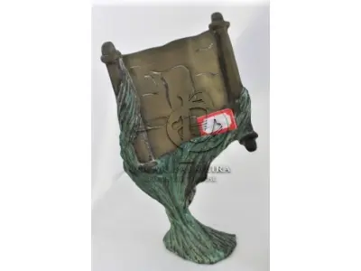 LOTE 095 - ESCULTURA