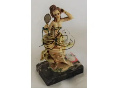 LOTE 196 - ESTÁTUA