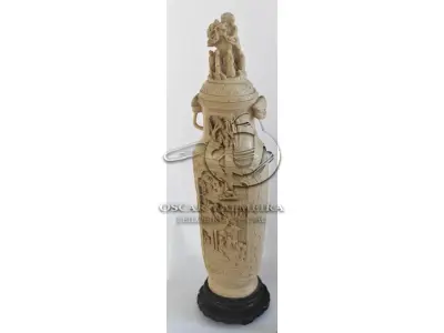 LOTE 137 - PEÇA DE DECORAÇÃO