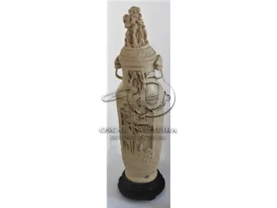 LOTE 136 - PEÇA DE DECORAÇÃO