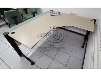 LOTE 020 - LOTE - 0020 - MESA EM L GRANDE