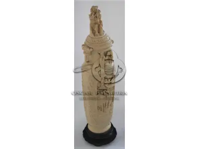 LOTE 136 - PEÇA DE DECORAÇÃO