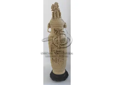 LOTE 137 - PEÇA DE DECORAÇÃO