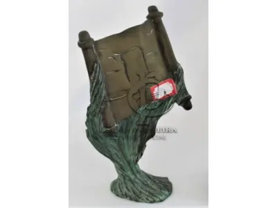 LOTE 095 - ESCULTURA