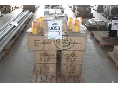 LOTE 053 - MATERIAL DIVERSO