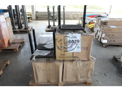 LOTE 029 - MATERIAL DIVERSO