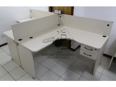 LOTE 204 - LOTE - 0204 - MESA EM L ESTAÇÃO DE TRABALHO CONJ. 2 PÇS.