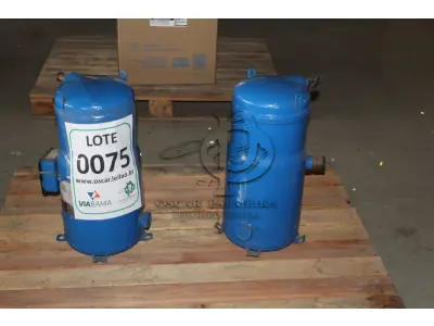 LOTE 075 - MATERIAL DIVERSO