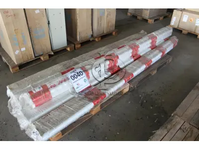 LOTE 040 - MATERIAL DIVERSO